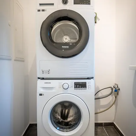 Grosszuegige Moderne Apartman